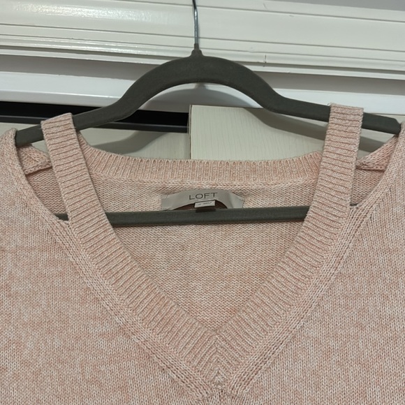 LOFT Light Pink Sweater - Picture 3 of 5